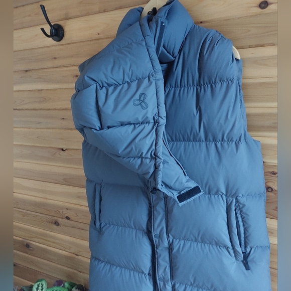 ARITZIA TNA SUPER PUFF LONG VEST - Picture 4 of 14